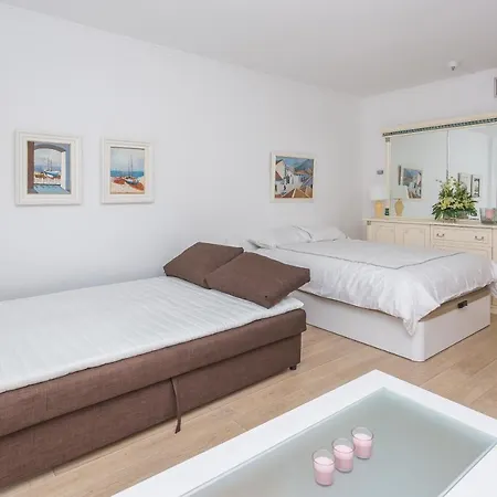 Pyr Private Studio * Fuengirola